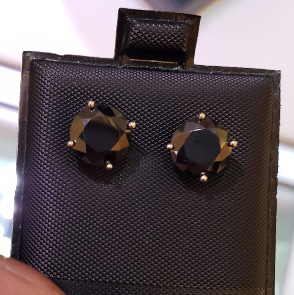 Round stone earrings - Picture 1 of 1